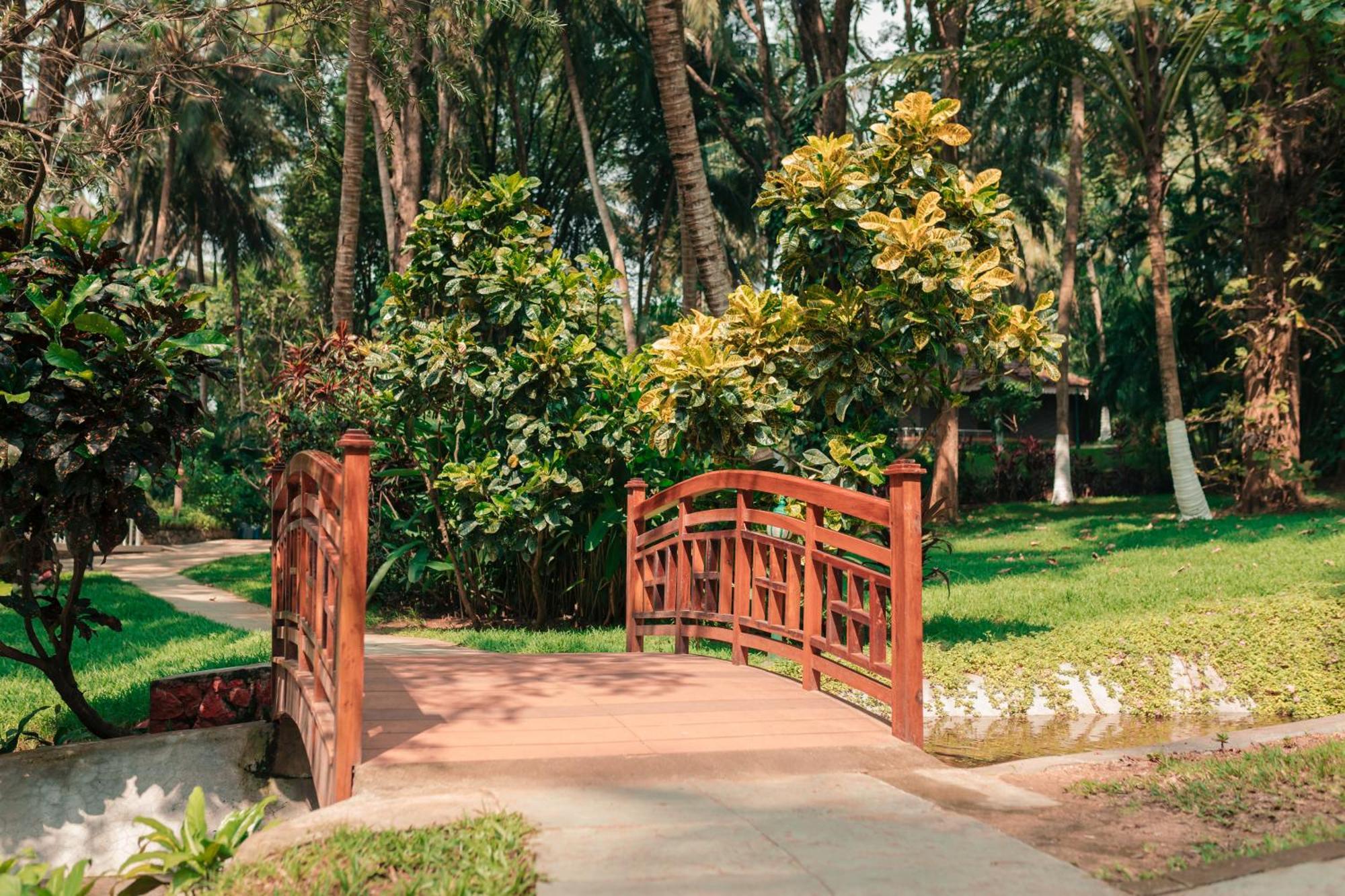 Kairali - The Ayurvedic Healing Village Палакад Екстериор снимка